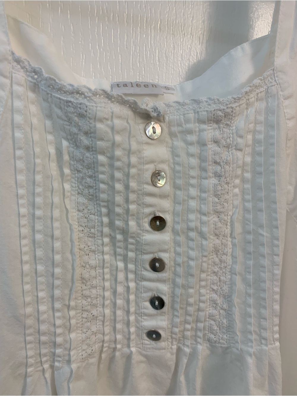 Taleen white nightgown